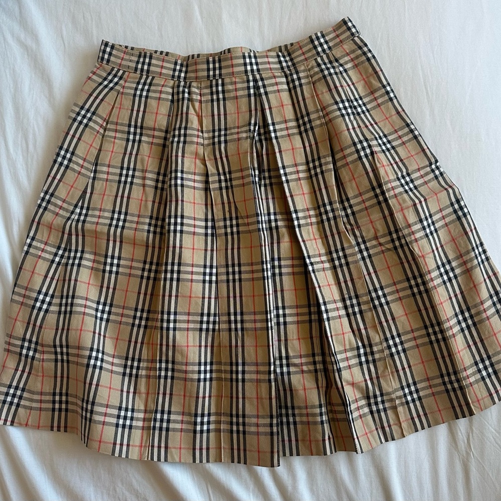 **LIMITED TIME SALE** Vintage Burberry’s Pleated A-line Skirt